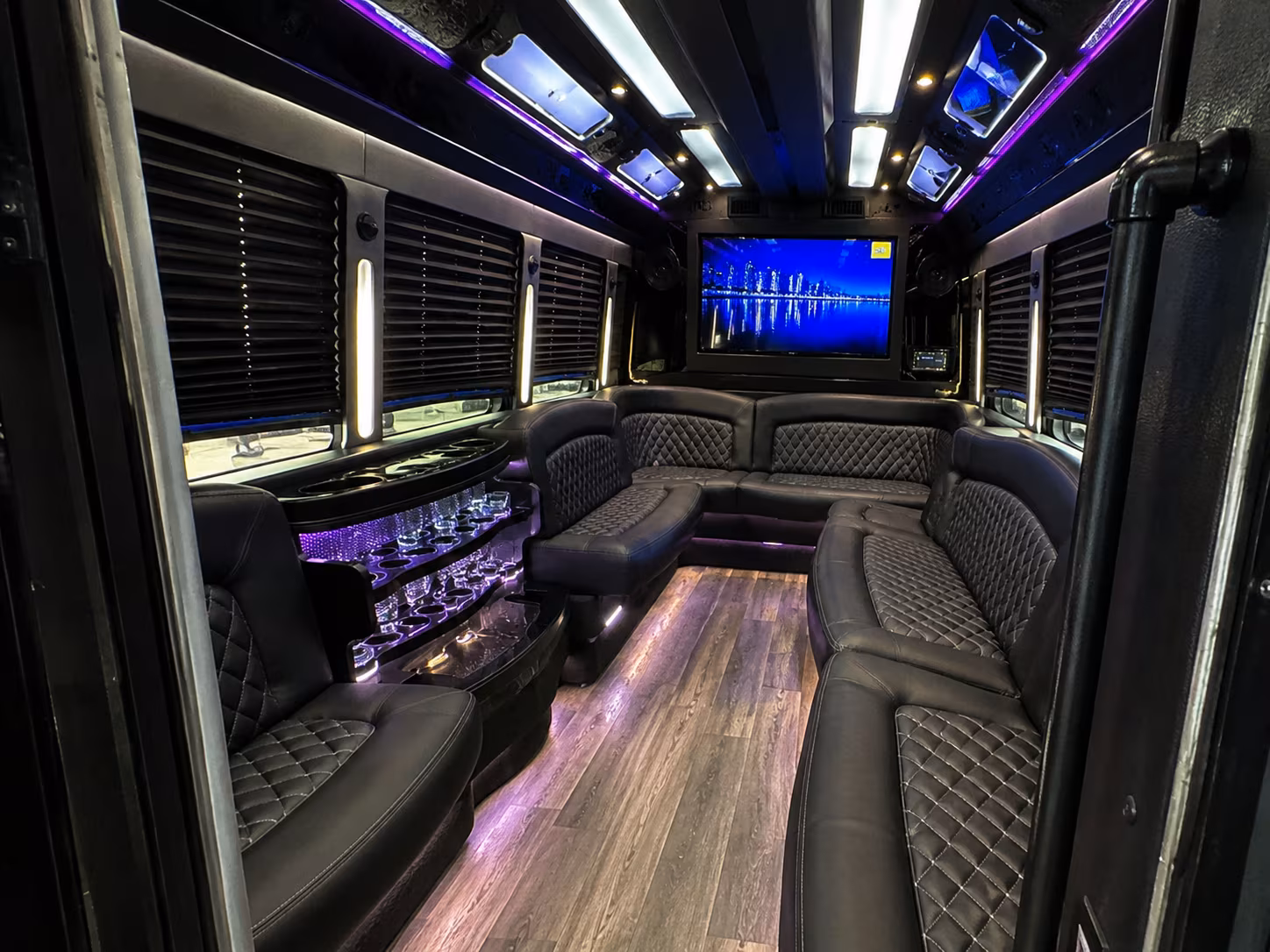 bus rentals for academic conferences and campus events near lynn