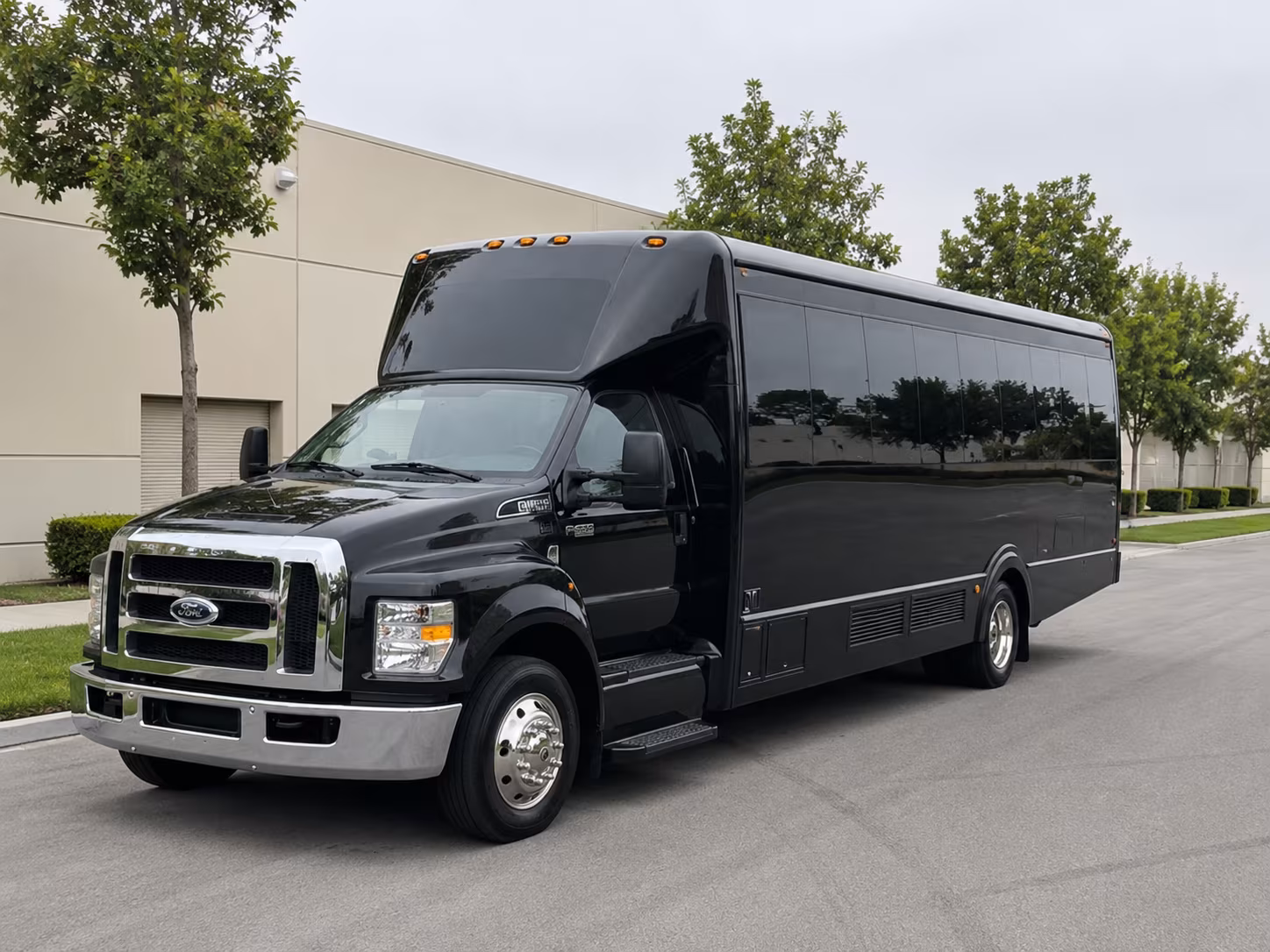 group buses for hockey games and local sporting events on the north shore