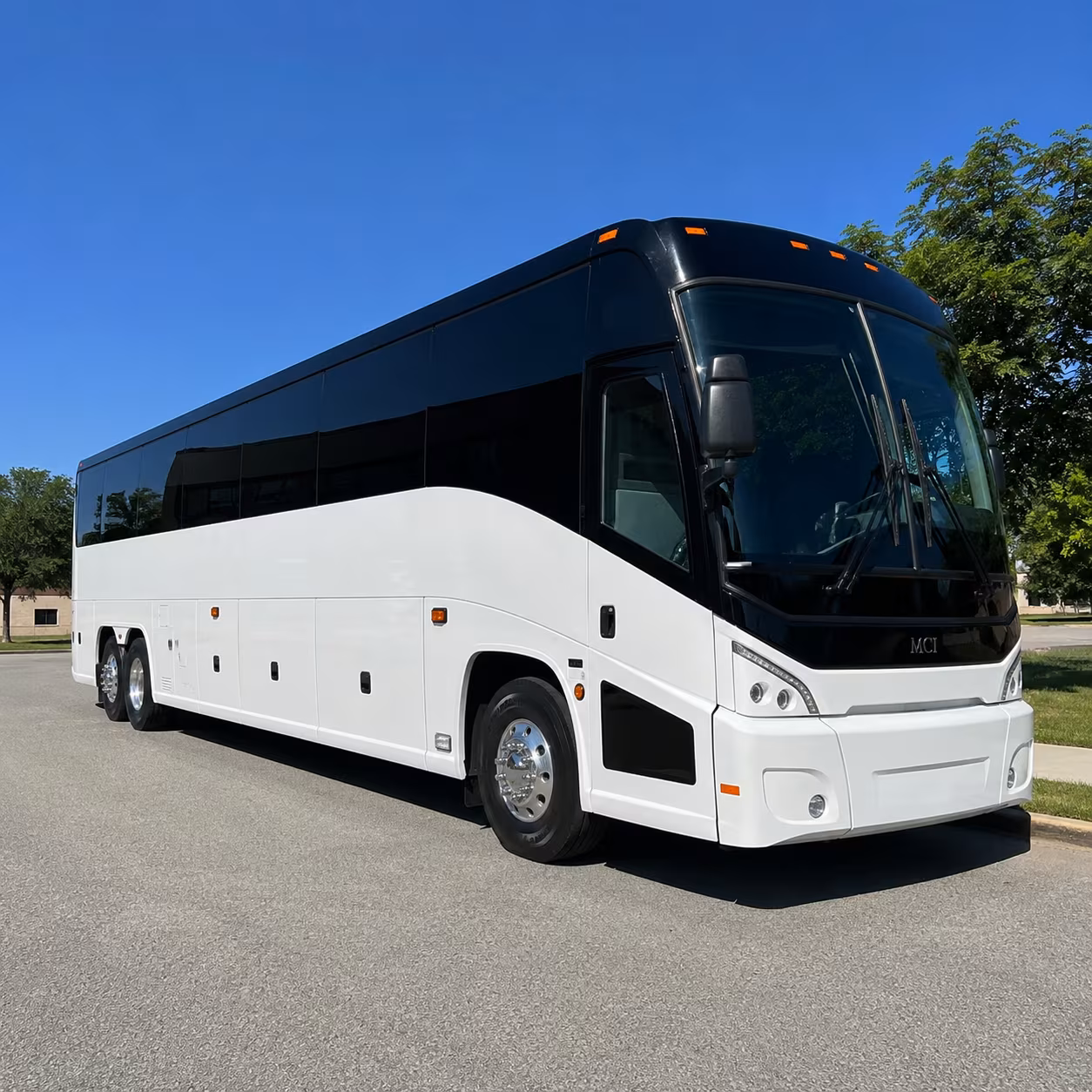 lynn 40 passenger charter bus
