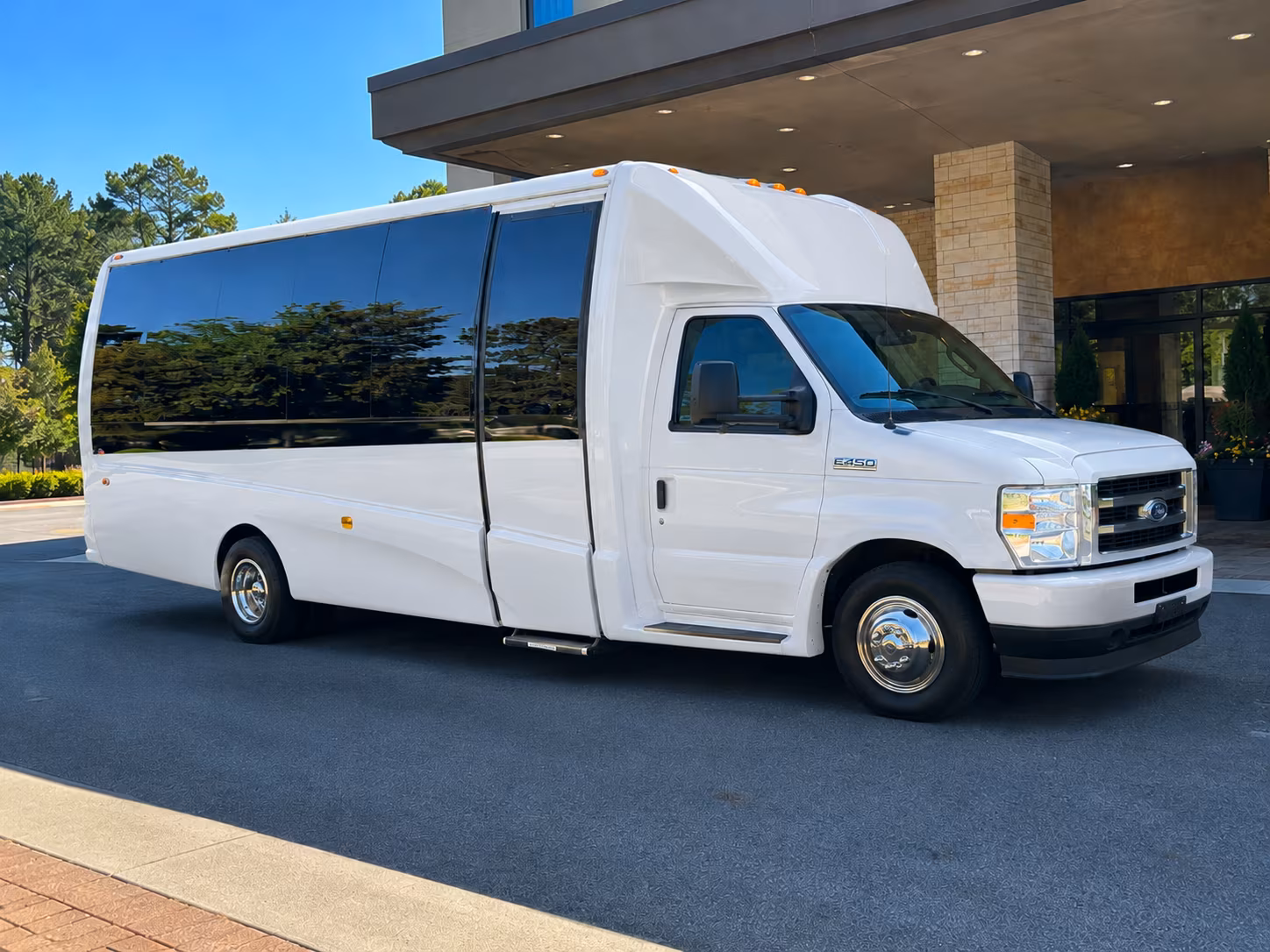 lynn corporate transportation