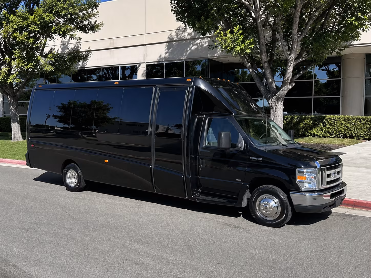 lynn holiday party bus rental