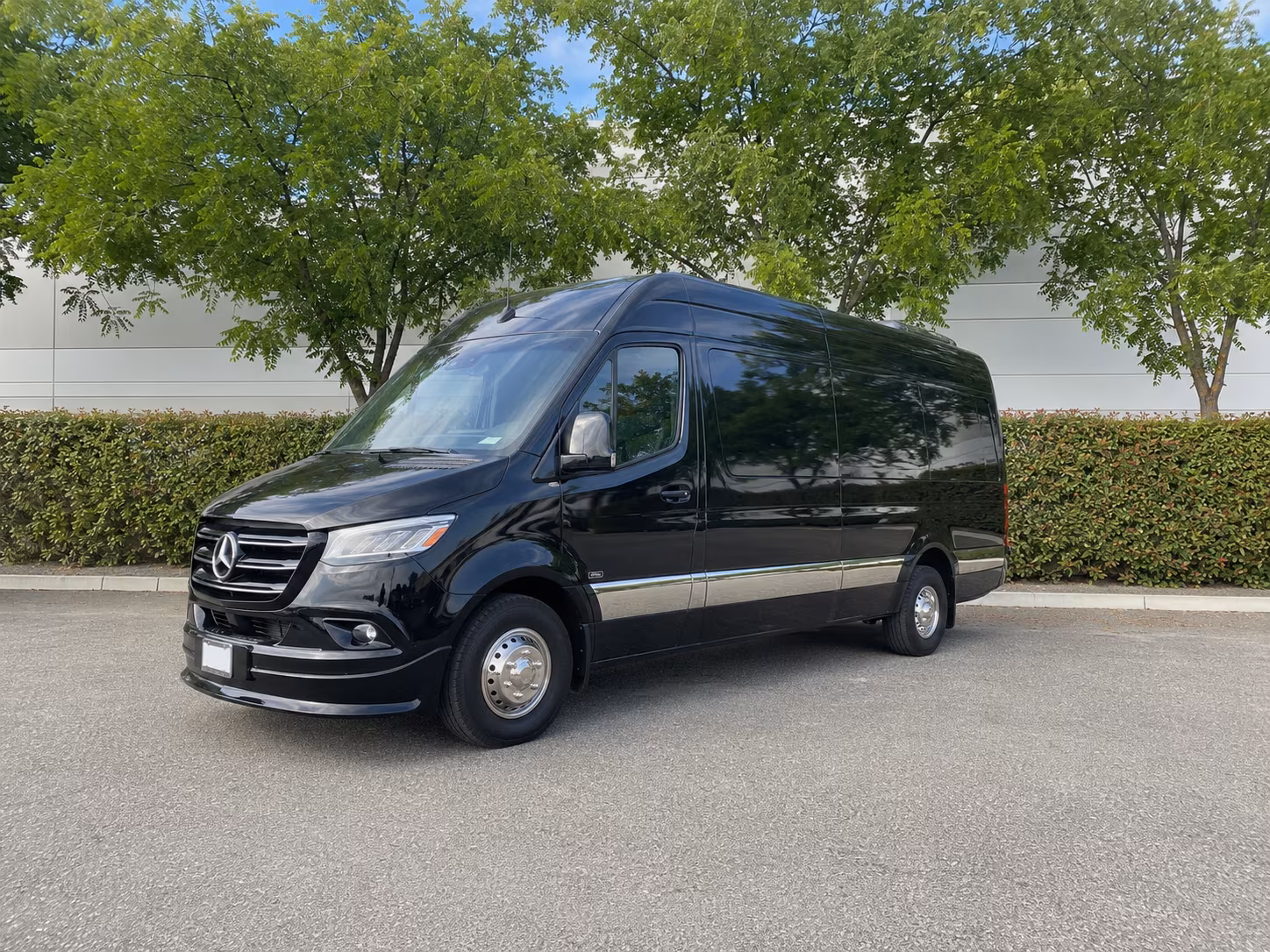 reserve transportation for your next bachelor or bachelorette party 4