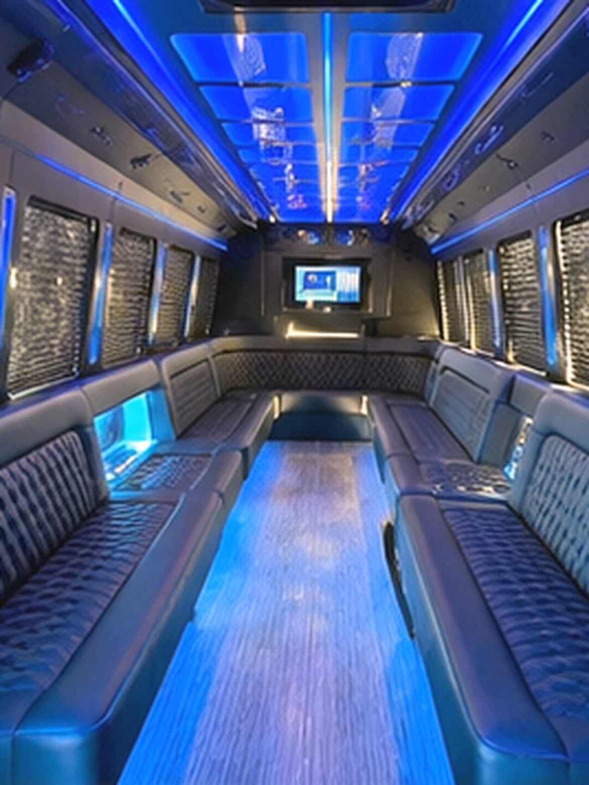 sports team and fan group bus rentals in lynn