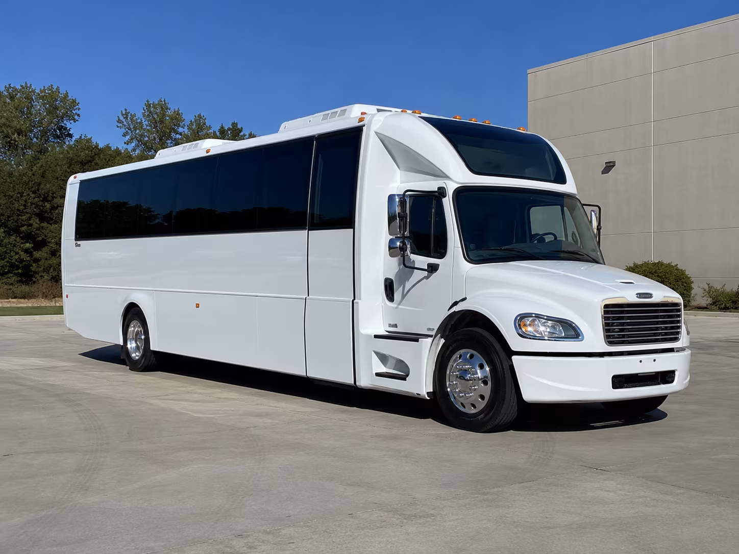 sweet 16 and quinceanera party buses in lynn massachusetts